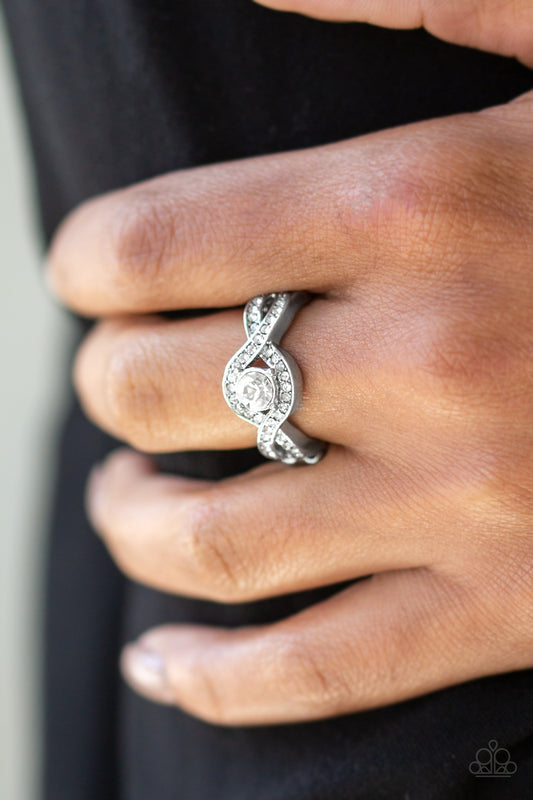 GLAM Of Thrones - White Ring