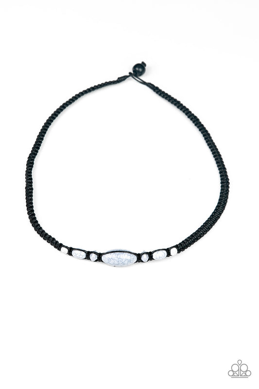 Extra Explorer - Black Necklace