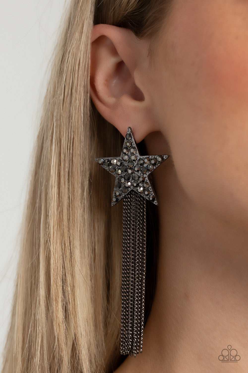 Superstar Solo - Black Earrings - Paparazzi Accessories