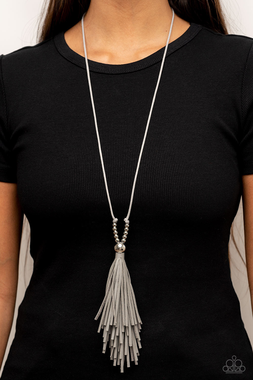 A Clean Sweep - Silver Necklace - Paparazzi Accessories