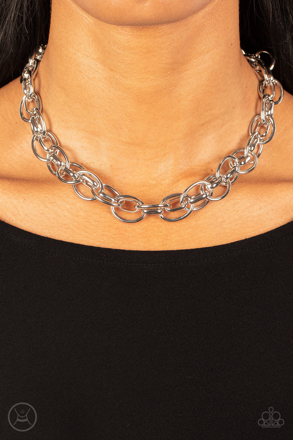 Tough Crowd - Silver Necklace - Paparazzi Accessories